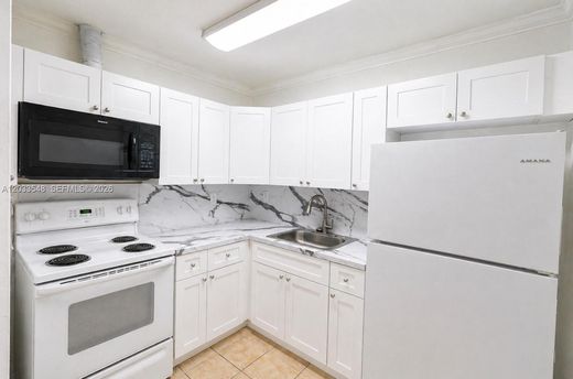 Complexos residenciais - Hialeah, Miami-Dade County