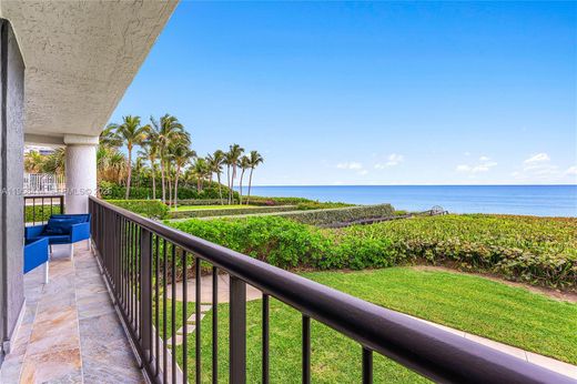 Residential complexes in Juno Beach, Palm Beach