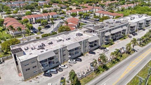 Kamienica w Pembroke Park, Broward County