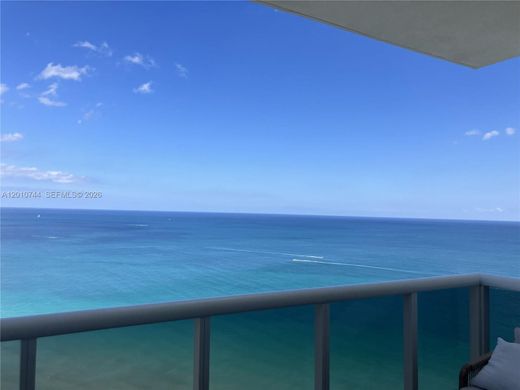 Complexes résidentiels à Sunny Isles Beach, Comté de Miami-Dade