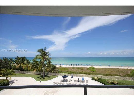 Residential complexes in Miami Beach, Miami-Dade