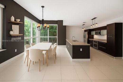 Wohnkomplexe in Miami, Miami-Dade County