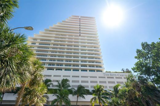Residential complexes in Fort Lauderdale, Broward County