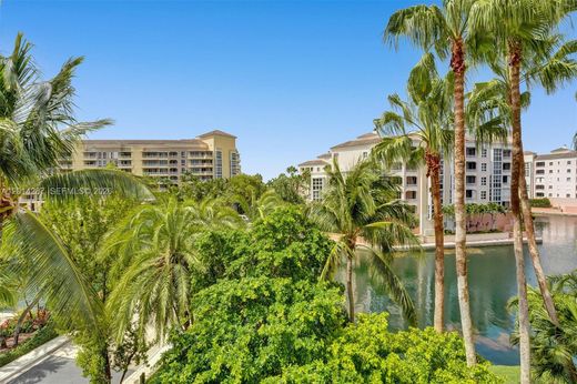 Residential complexes in Key Biscayne, Miami-Dade