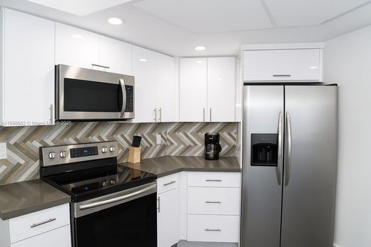 Complexes résidentiels à Miami Beach, Comté de Miami-Dade