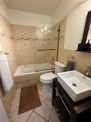 مجمع شقق ﻓﻲ Hollywood, Broward County