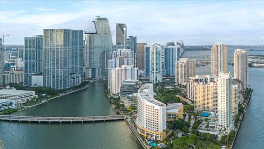 Complesso residenziale a Miami, Miami-Dade County