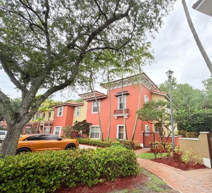 Residential complexes in Margate, Broward County