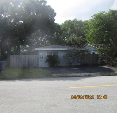 Residential complexes in Fort Lauderdale, Broward County