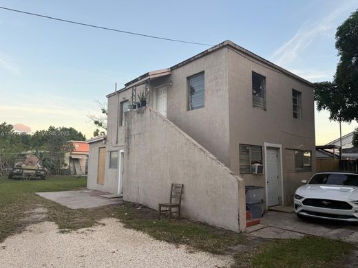 Miami Heights Trailer Park, Miami-Dade Countyのヴィラ