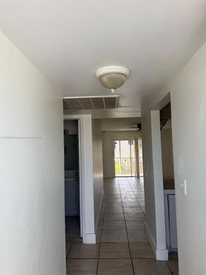 Komplex apartman Miami, Miami-Dade County