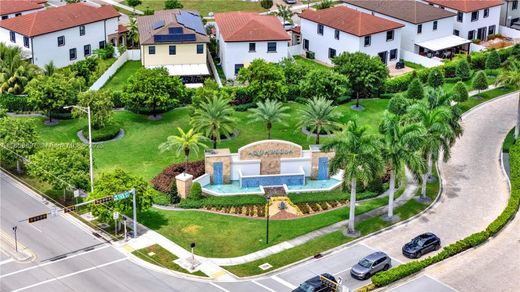 Townhouse in Hialeah, Miami-Dade