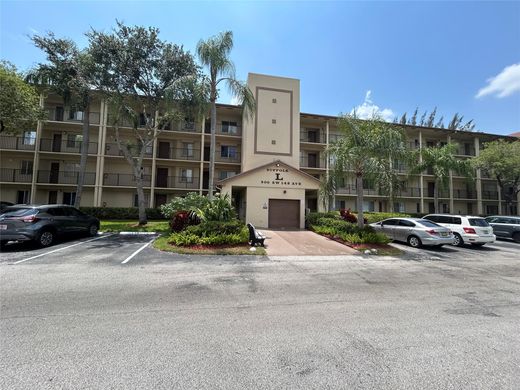 Complexos residenciais - Pembroke Pines, Broward County