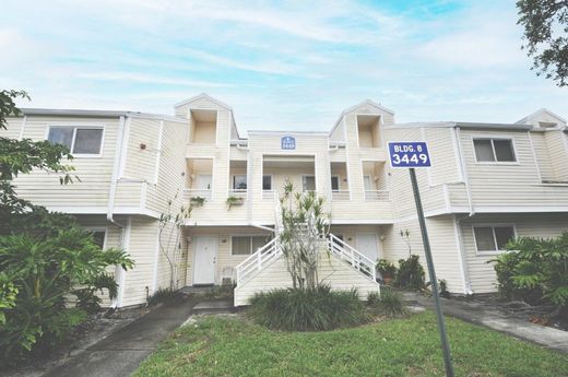 Residential complexes in Lauderdale Lakes, Broward County