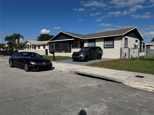 Villa in Miami, Miami-Dade County