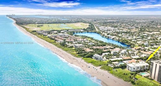 Residential complexes in Juno Beach, Palm Beach