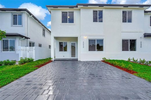 Townhouse in Miami, Miami-Dade