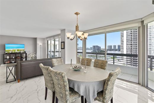Wohnkomplexe in Aventura, Miami-Dade County