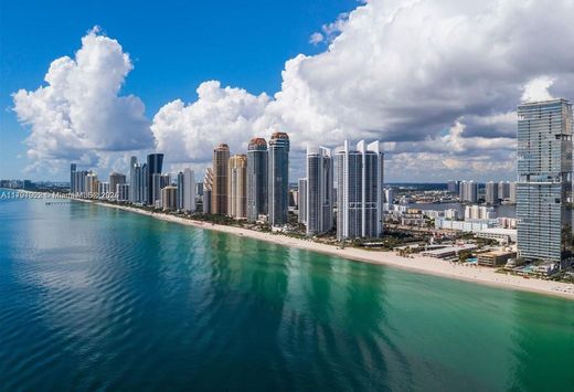 Residential complexes in Sunny Isles Beach, Miami-Dade