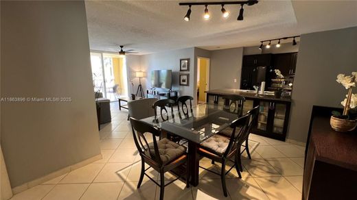 Complesso residenziale a Aventura, Miami-Dade County