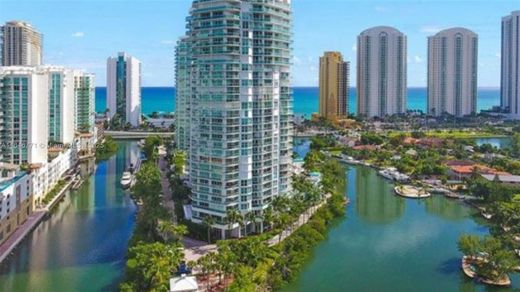 Κτίριο σε Sunny Isles Beach, Miami-Dade County