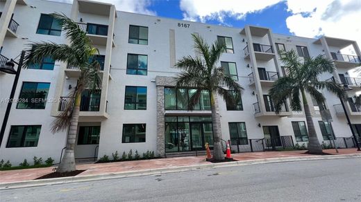 Wohnkomplexe in Doral, Miami-Dade County