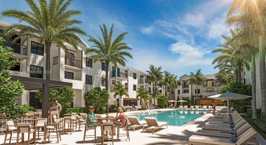 Residential complexes in Boynton Beach, Palm Beach