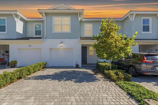 Townhouse in Deerfield Beach, Broward County