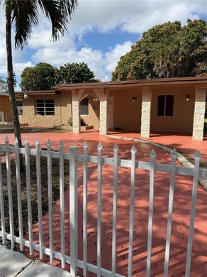 Villa a North Miami, Miami-Dade County