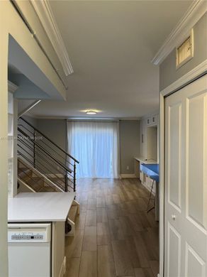 Kamienica w Miami, Miami-Dade County