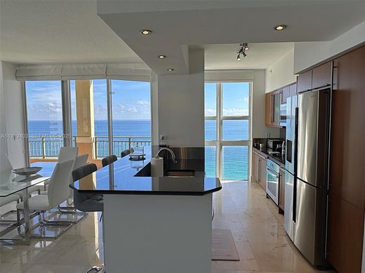 Complesso residenziale a Hallandale Beach, Broward County
