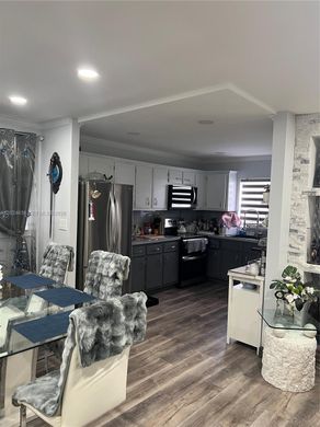 Komplex apartman Hollywood, Broward County