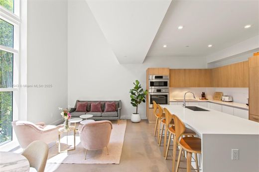 Residential complexes in Miami, Miami-Dade