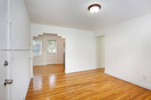 콘도미니엄 / Coral Gables, Miami-Dade County