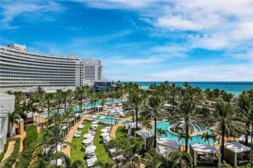 Residential complexes in Miami Beach, Miami-Dade