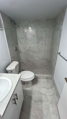 Complesso residenziale a Hialeah, Miami-Dade County
