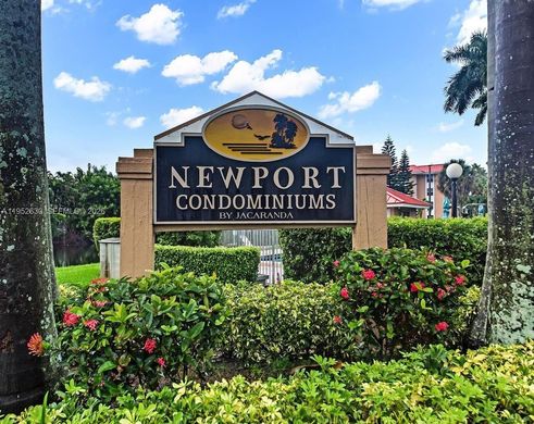 Residential complexes in Plantation, Broward County