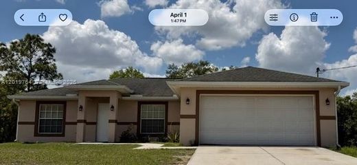 Villa in Lehigh Acres, Lee County