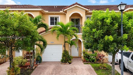 Townhouse in Miami, Miami-Dade