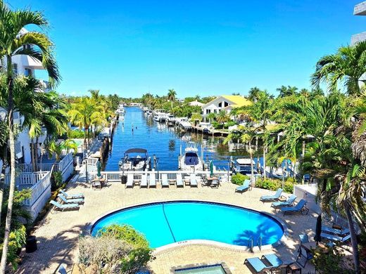 Residential complexes in Pompano Beach, Broward County
