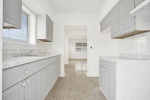 Complesso residenziale a Miami Beach, Miami-Dade County