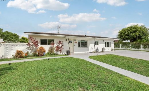 Villa in Miami, Miami-Dade County