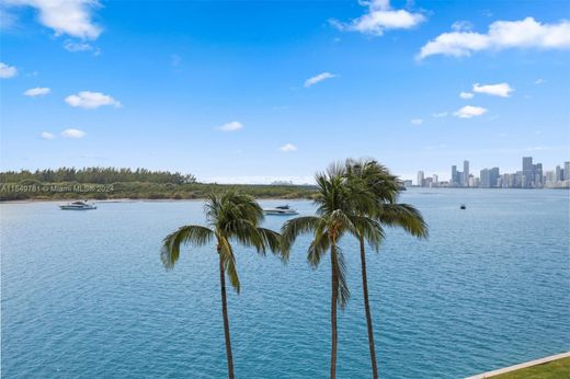 Residential complexes in Miami Beach, Miami-Dade