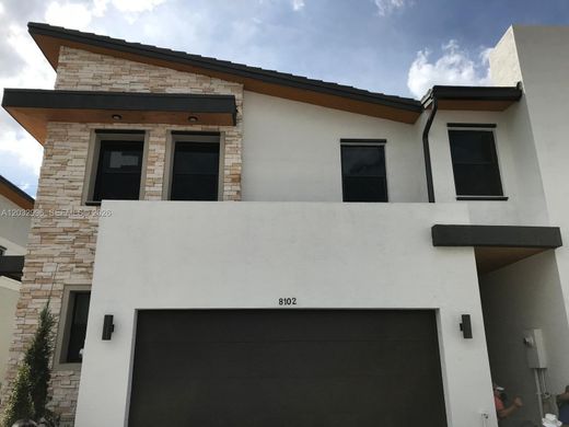 Townhouse in Doral, Miami-Dade