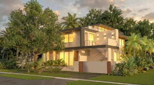 Villa in Pompano Beach, Broward County