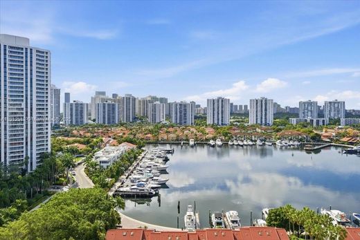 Residential complexes in Aventura, Miami-Dade