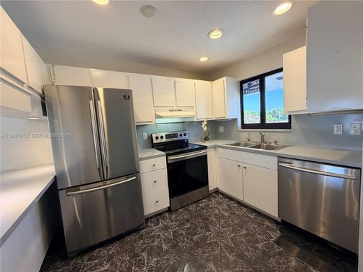 Residential complexes in Miami, Miami-Dade