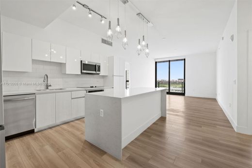 Complesso residenziale a Hallandale Beach, Broward County