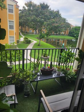 Residential complexes in Miramar, Broward County