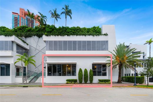 Miami Beach, Miami-Dade Countyのアパートメント・コンプレックス